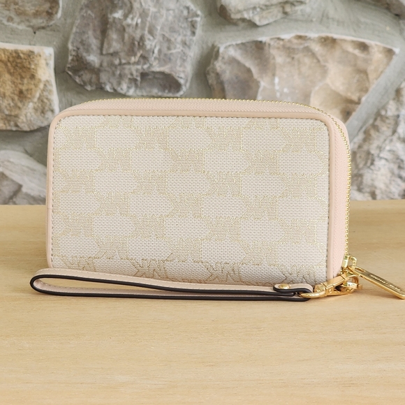 Michael Kors Jet Set Logo Phone Wallet Wristlet - Picture 3 of 7